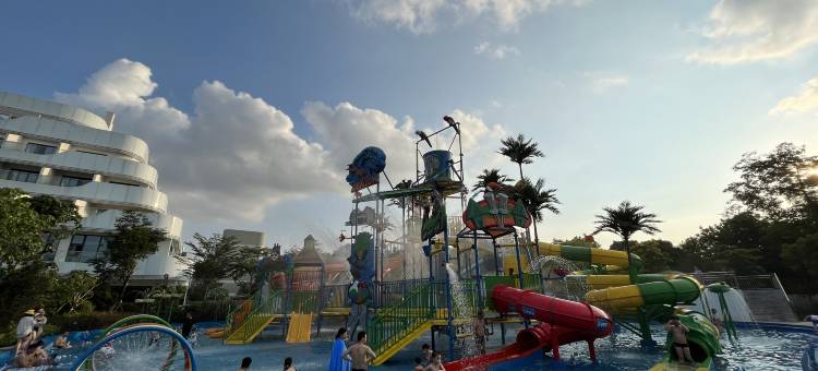 玉林市陆川温泉九龙山庄图片