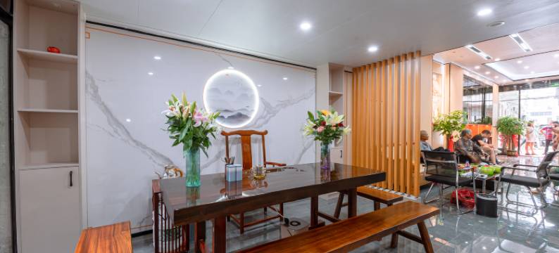 柏悦精品酒店(大化文化广场店)图片