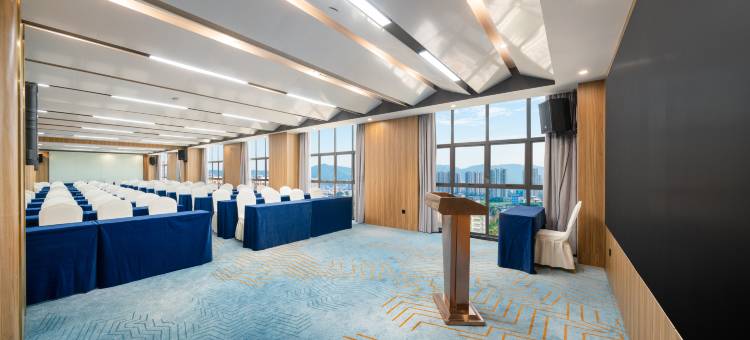 鑫晟大酒店(百色高中体育中心店)图片