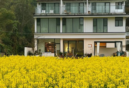 兴义万峯林结庐民宿外景图