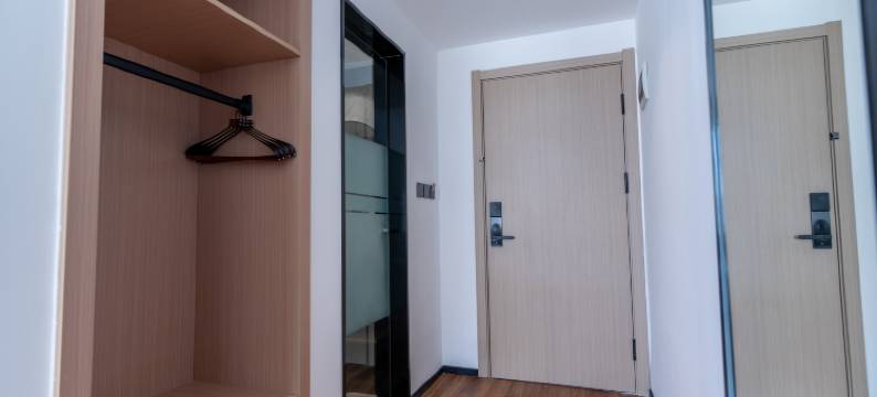 半岛漫居酒店(大连周水子国际机场店)图片