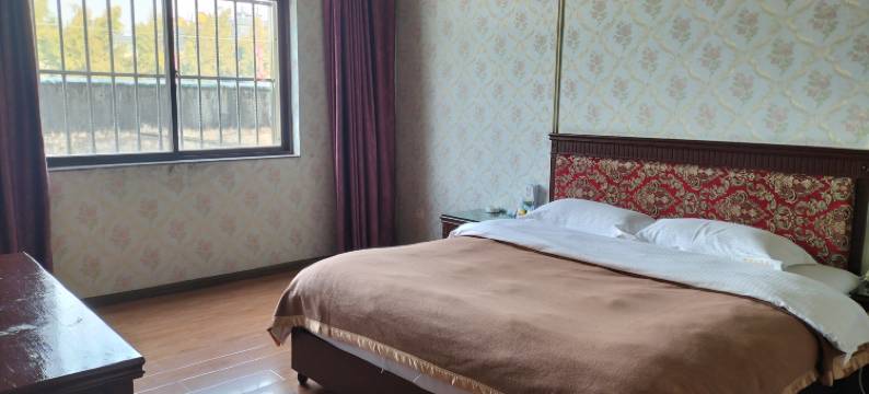 陇川鑫源大酒店图片