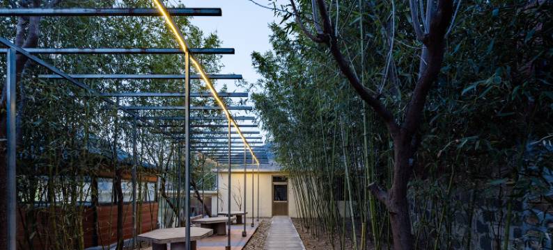 花筑·泰山听涧山居民宿(东御道风景区店)图片