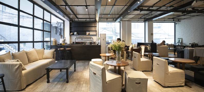 停泊青年旅舍(新兴街地铁站店)图片