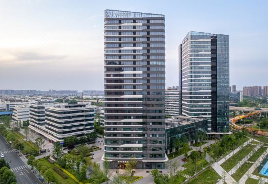 成都高新西区电子科大桔子水晶酒店外景图