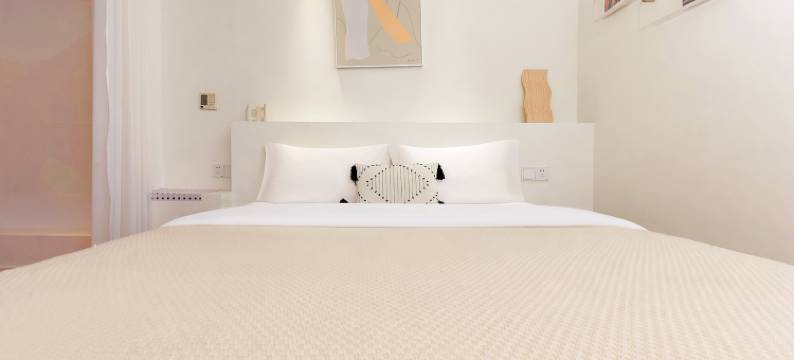 雲里雾里小舍精品民宿(观音桥店)图片