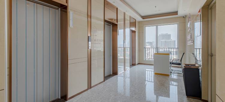 和怡阳光商务酒店(吾悦广场店)图片