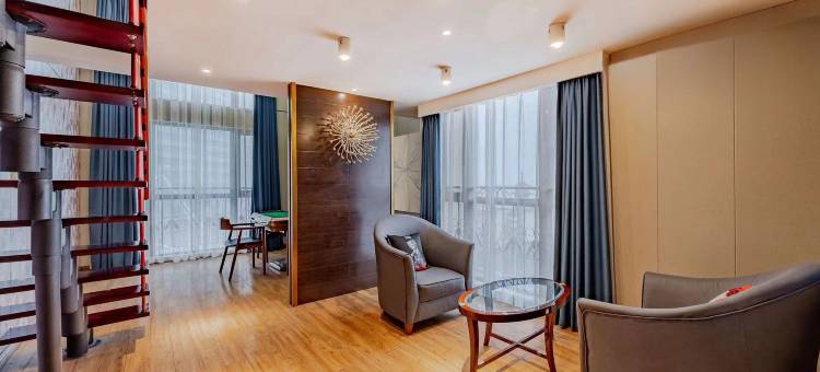 M·S美宿江景酒店公寓(芜湖步行街苏宁广场店)图片