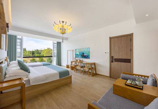 Building Manor Hotel Overview