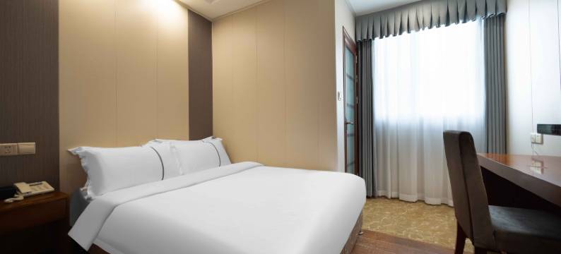 重庆庄园假日酒店(大坪地铁站大坪医院店)图片