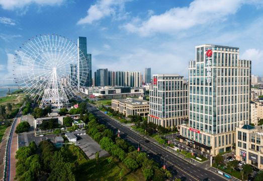 南昌美吉温德姆花园酒店（万象城摩天轮店）外景图