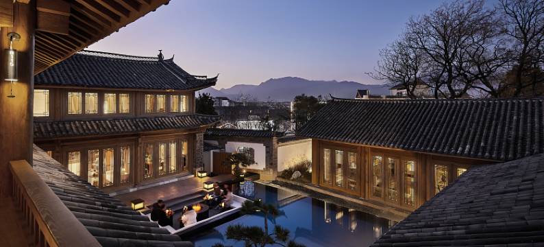 丽江嵌雪楼酒店图片