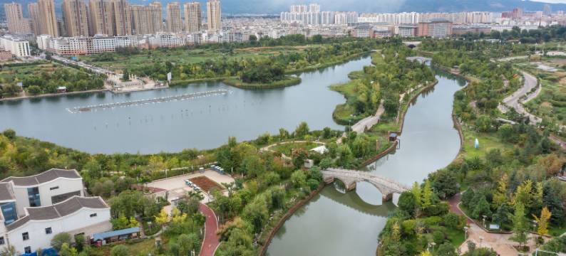 芸山栖谷酒店(曲靖高铁北站店)图片