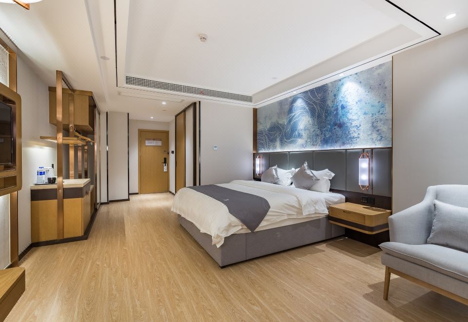 Hotel Overview