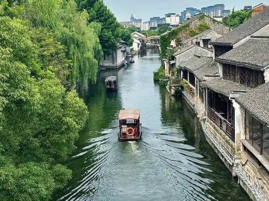 云雅民宿(南浔古镇南大门店)
