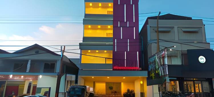 RedDoorz Plus @ Uno Jalan Merak Samarinda图片