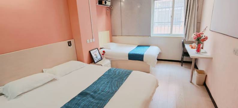 都市宝地酒店(青岛台东啤酒街广饶路地铁站店)图片