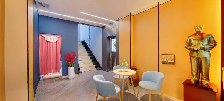 丹恋斯LY酒店(步步高广场湖南理工职业技术学院店)图片