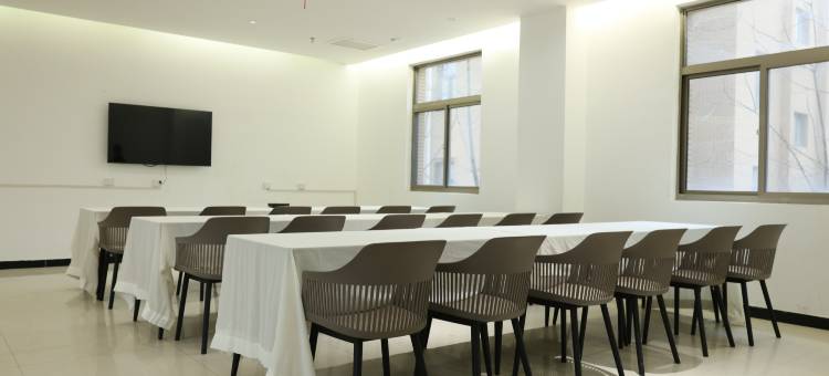 全卓酒店(陕西商贸学院店)图片