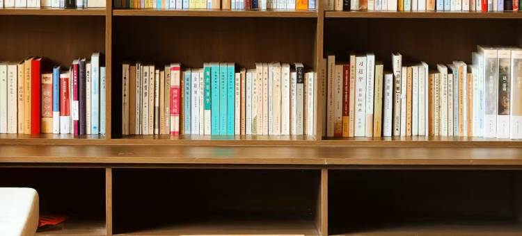 龙凤阁民宿酒店(景德镇高铁北站陶溪川路店)图片