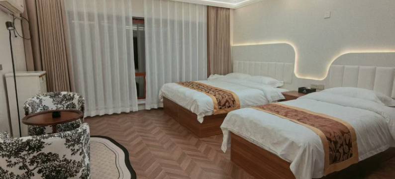 浩然宾馆(长白山西站店)图片