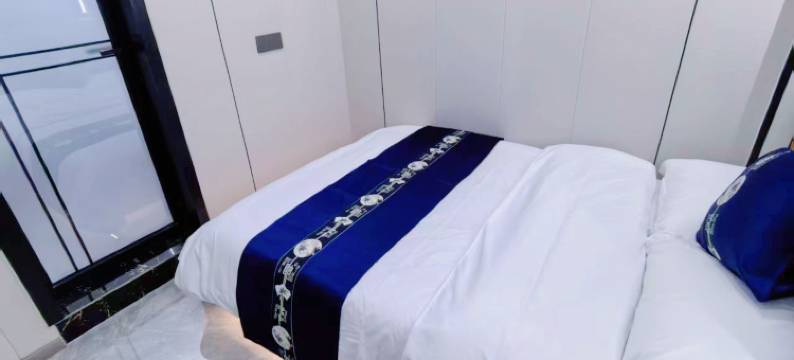 青岛璟柠酒店(台东步行街店)图片