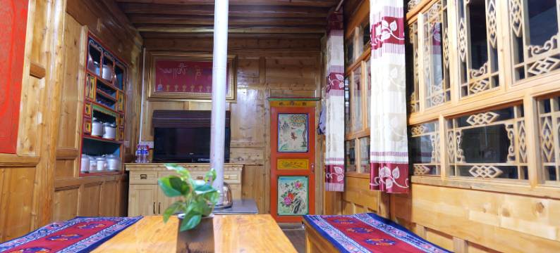 夏河央卿仓藏家民宿图片