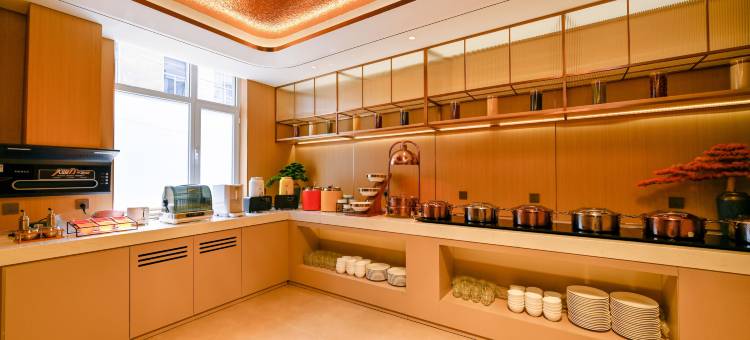 白玉兰酒店(淄博八大局淄博站店)图片