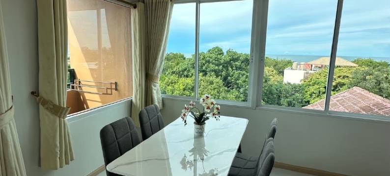 瑟普莱海滩酒店(Thipurai Beach Hotel)图片