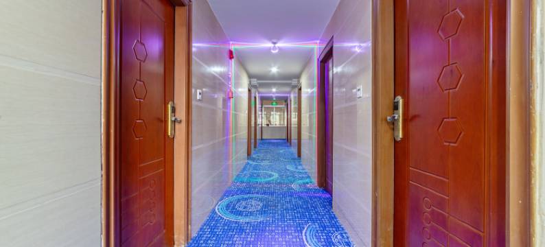 隆利假日酒店(遂溪全丰店)图片