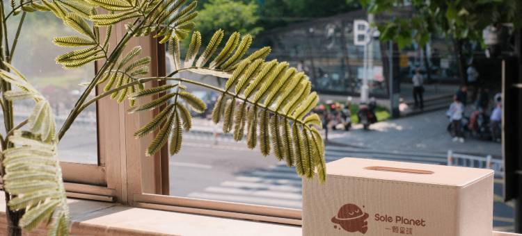 一颗星球青年酒店(杭州西湖候潮门地铁站店)图片