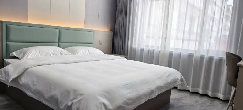 临江江畔酒店图片