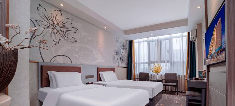 怡豪精品酒店(庆阳西峰小什字店)图片