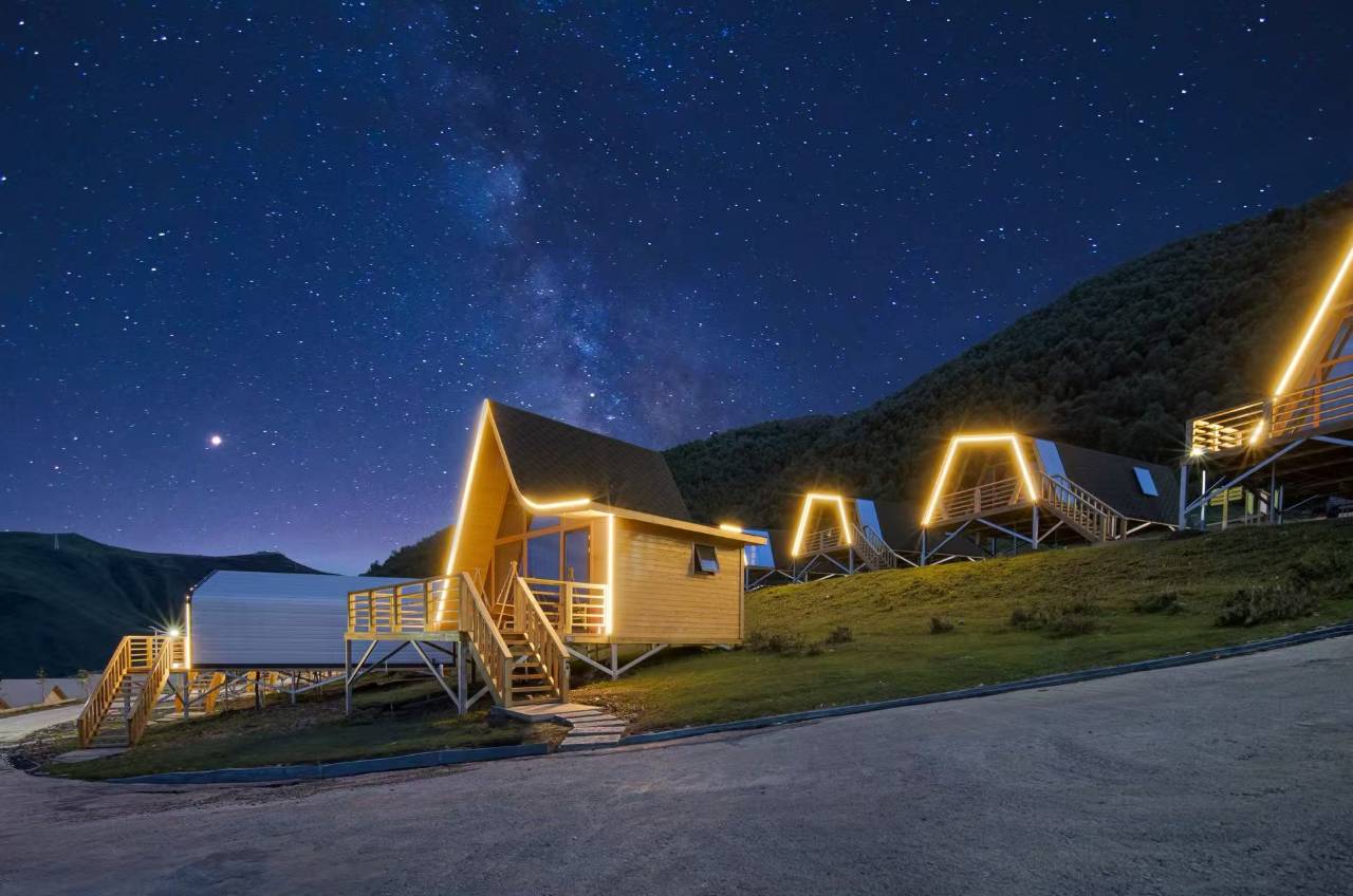 罗布星光·Verdant·Valleys野奢营地酒店(康定新都桥店)图片