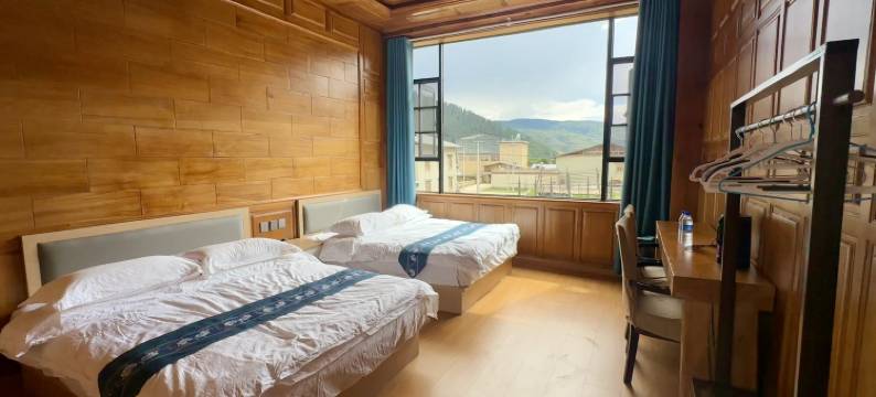 噶吉康桑民宿图片