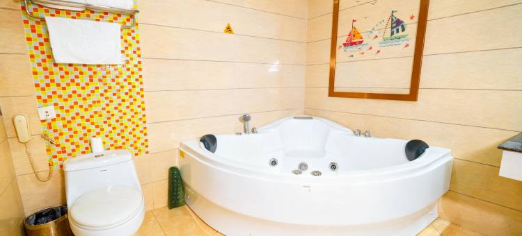 汉中丰辉国际酒店(高铁站店)图片