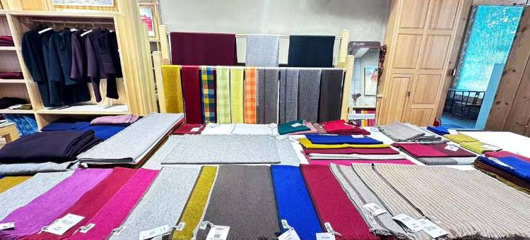 夏河·贤择云居图片