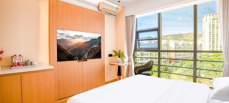 柏纳酒店(昆明西山区人民法院店)图片