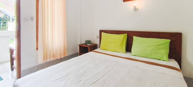 BC Inn near Senggigi Harbour RedPartner图片