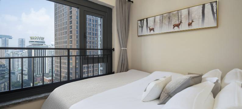 FSMILE·菲斯曼城市度假套房酒店(重庆解放碑洪崖洞店)图片