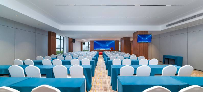 欢漫酒店(南昌西站北广场国际体育中心店)图片