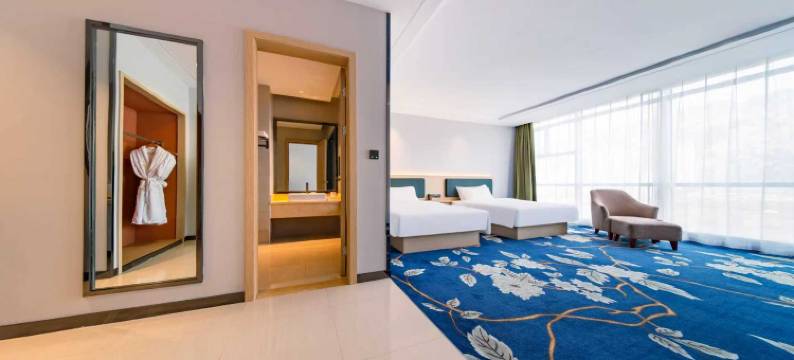 璞悦河景酒店(兰州中心七里河地铁站店)图片