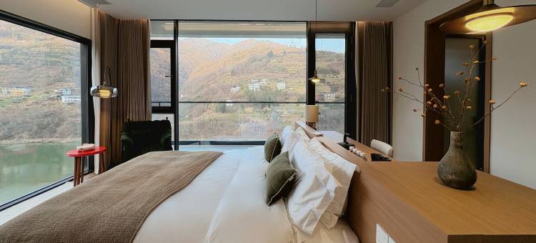 紫照川民宿图片