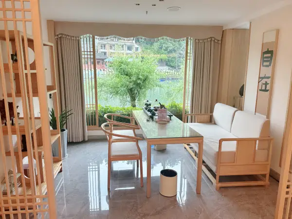 鳳凰墨蘭禪意江景酒店(鳳凰古城店)(Molan Zen Riverside View Hotel