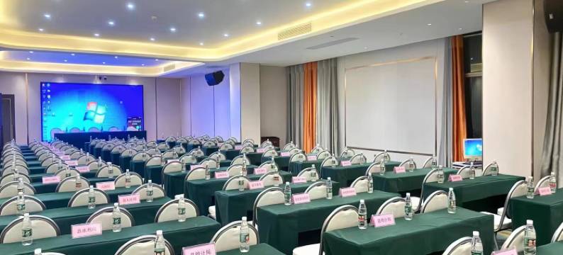 火凤凰假日酒店(隆回汽车总站店)图片