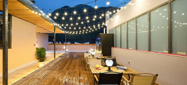 VALATOMS·梵拉图智能酒店(泸定冷碛镇店)图片