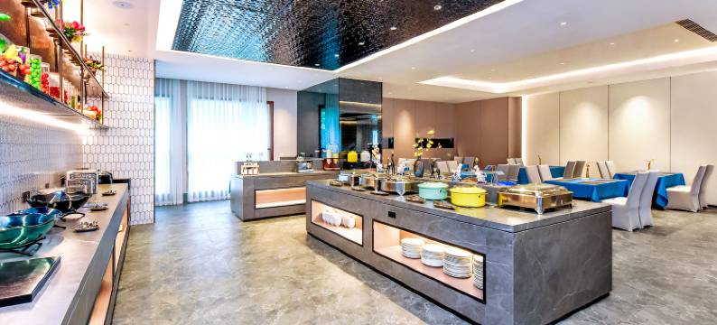 明翰檀香花园酒店(茶店子客运站地铁站店)图片