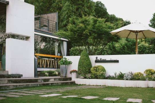 暖山町民宿(黄山风景区南大门换乘中心店)