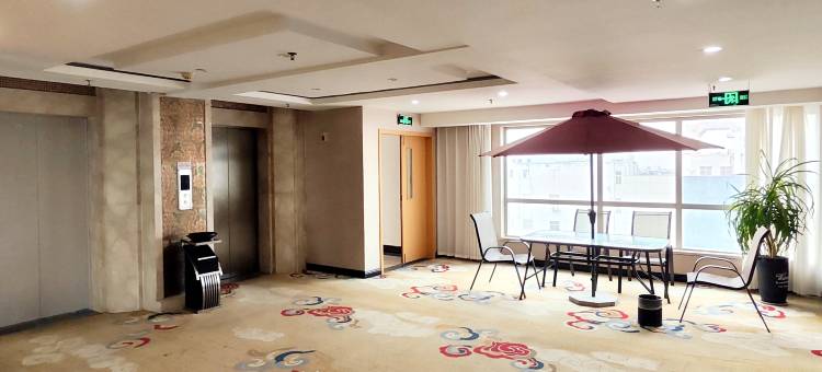 新乡云朵酒店(火车站胖东来店)图片