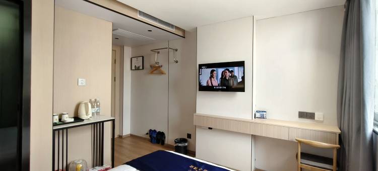 速8优选酒店(福州万象城宝龙店)图片